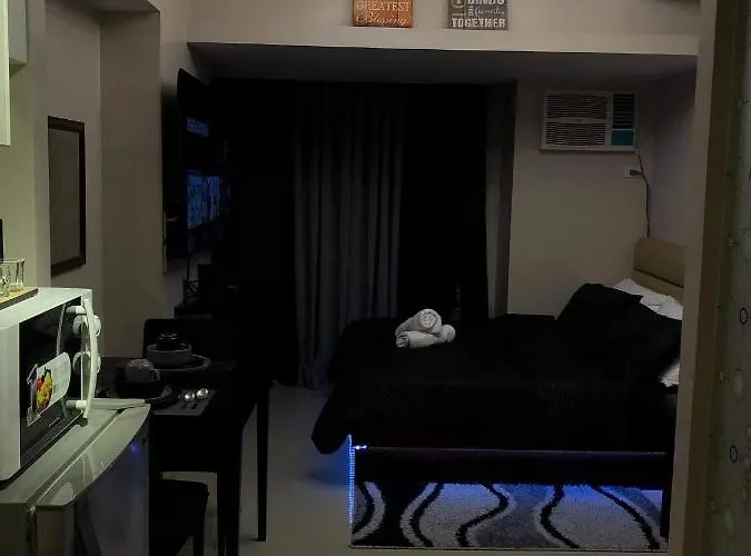 R & E Suites Room 2 Aparthotel Manila